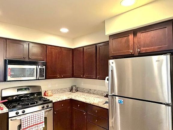 5th image of 5227 Russell Ave NW #B