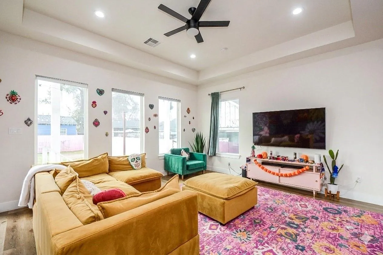 3 bed, 2.5 bath, 1764 sqft, $2,250 — Photo 4