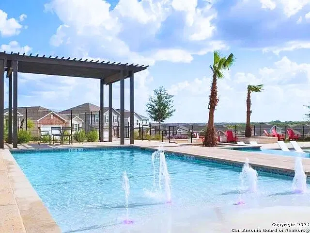 4 bed, 2.5 bath, 2125 sqft, $2,100 — Photo 2