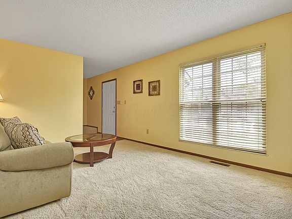 4th image of 2415 Walborn Dr