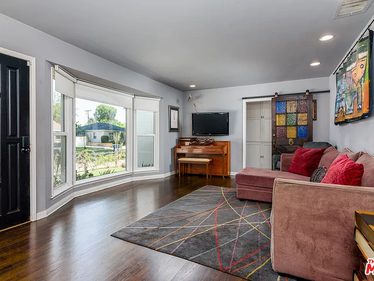 6601 Rubio Ave — Photo 4