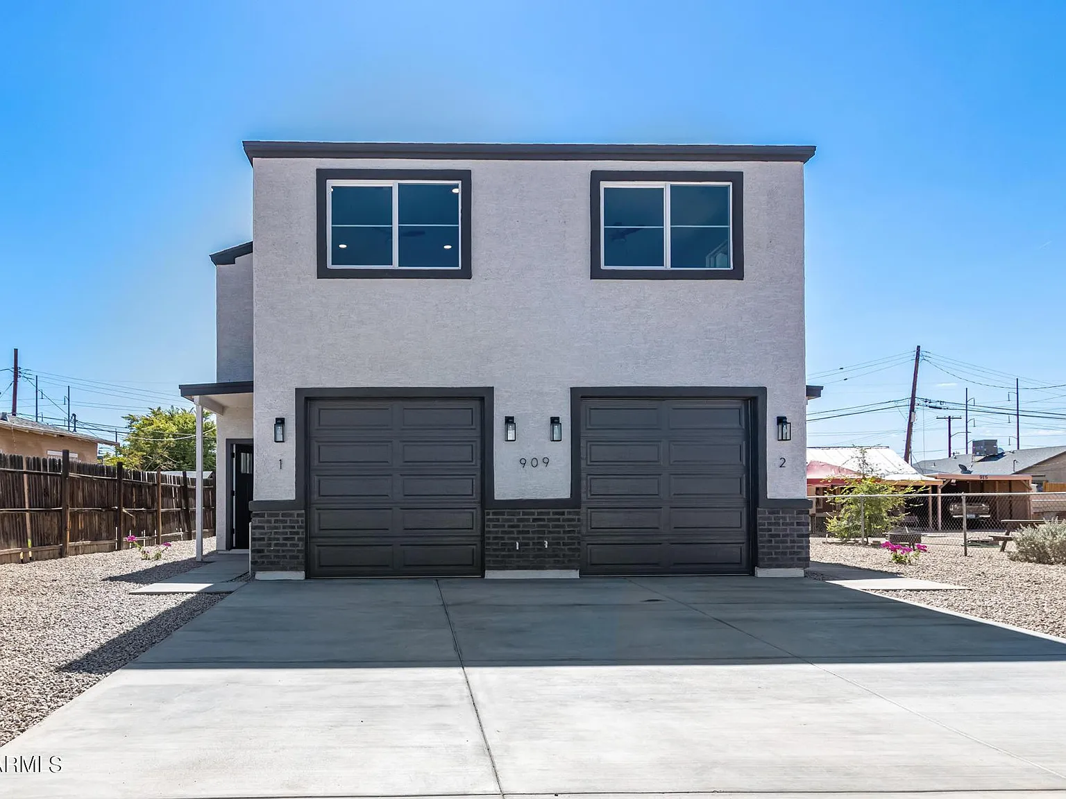 3 bed, 2.5 bath, 1500 sqft, $2,250 — Photo 2