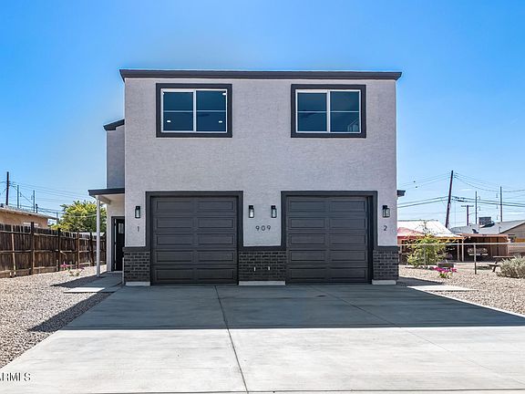 2nd image of 917 S 5th Ave #1