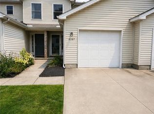 6387 Forest Park Dr, North Ridgeville, OH 44039