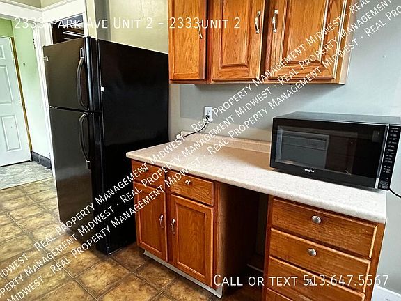 4th image of 2333 Park Ave #2