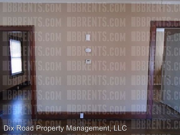 3rd image of 30 Willowwood Dr