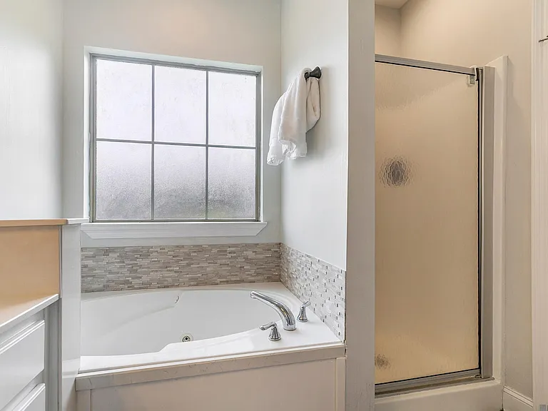 18068 Wilkes Dr — Photo 8