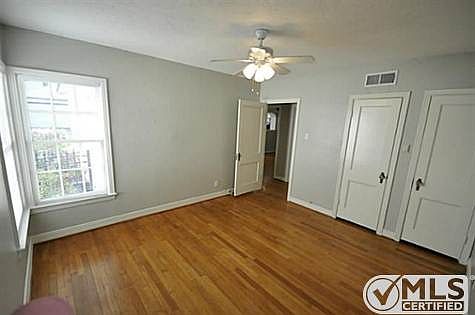 5th image of 6914 Meadow Lake Ave
