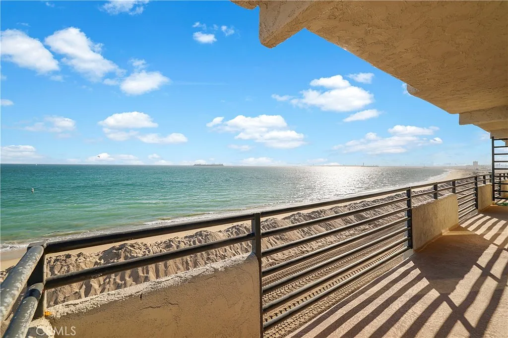 2 bed, 1285 sqft, $6,000 — Photo 2