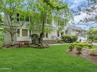 8 Eileen Ln, Marlboro, NJ 07746