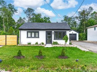 1011 Gilmore Ave, Innisfil, ON L0L1W0