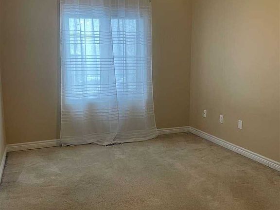 4th image of 40 Firwood Dr
