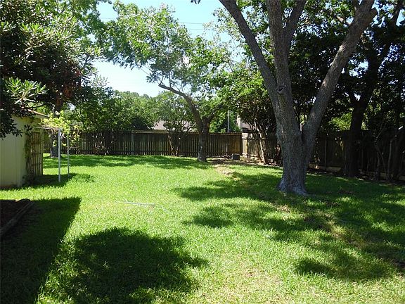 3rd image of 9103 Twin Hills Dr