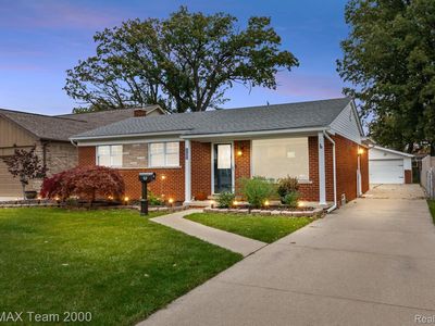 21601 Lakeland St, Saint Clair Shores, MI, 48081