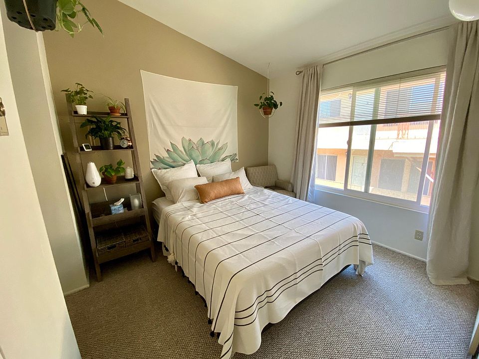 2nd image of 11555 Nebraska Ave APT 5