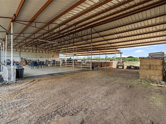 4th image of 8075 County Road 151