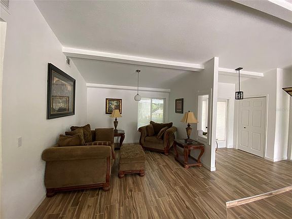 4th image of 21339 Cottonwood Ave