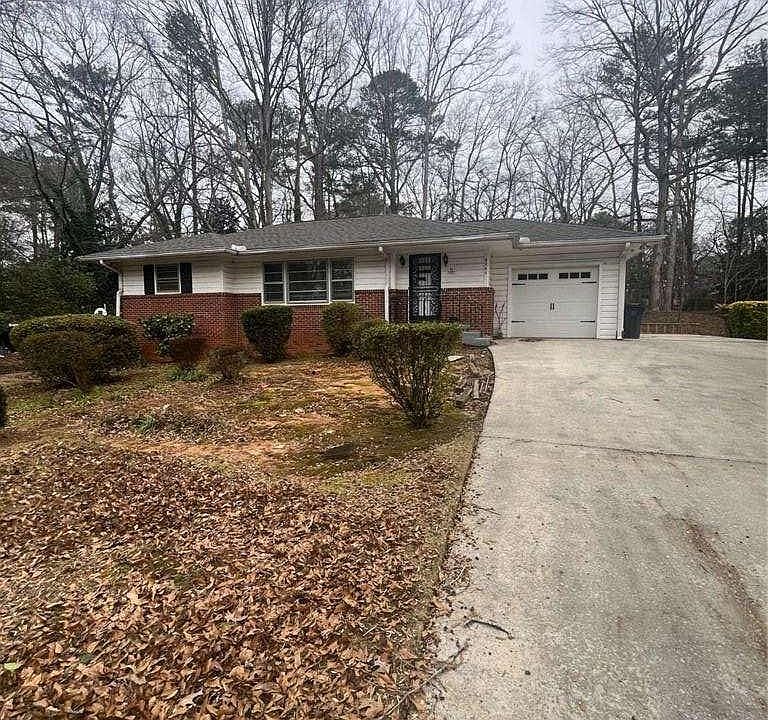 1st image of 2560 Wood Valley Dr