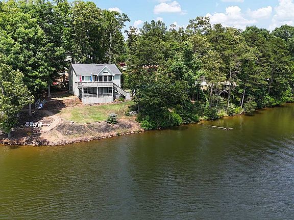 3rd image of 154 Clearview Dr
