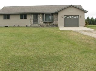 842 S 37th Rd, Cadillac, MI 49601