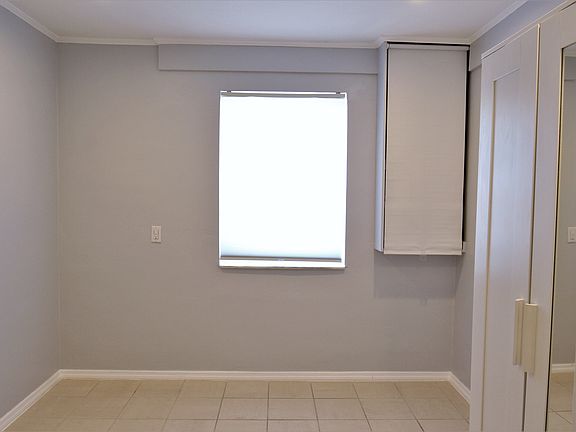 4th image of 11025 Maxton Way N