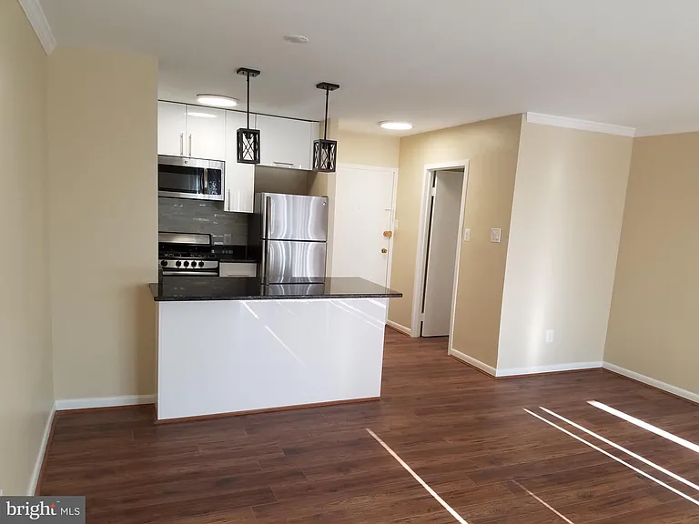 950 25th St NW #1029 — Photo 6