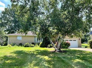 3001 Dentzler Rd, Parma, OH 44134