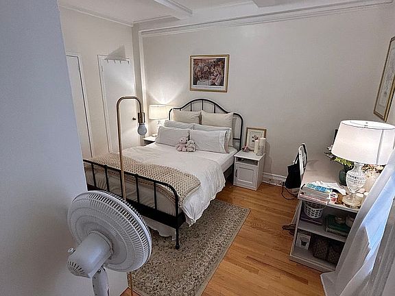 4th image of 105 W 55th St APT 2A