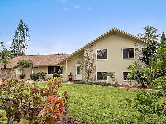 5th image of 15506 Thory Ct