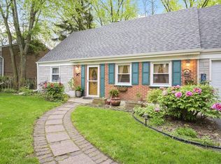228 Vernon Dr, Bolingbrook, IL