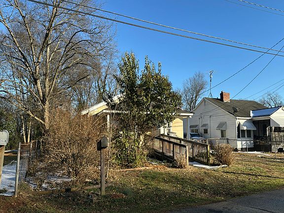 3rd image of 204 Crestone Dr