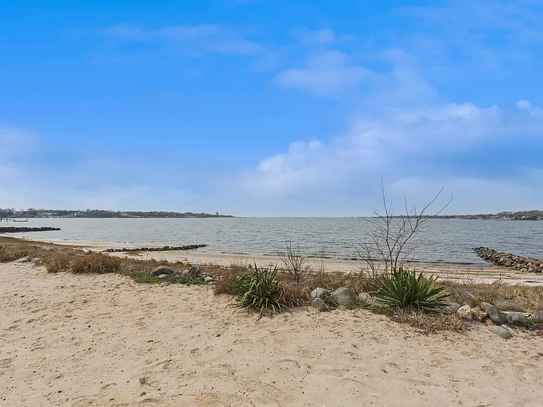 1 Marinea Pl — Photo 33
