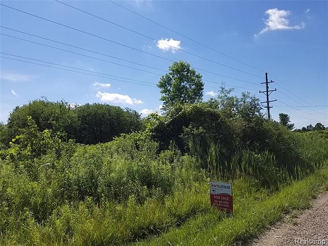 2nd image of Croswell Rd