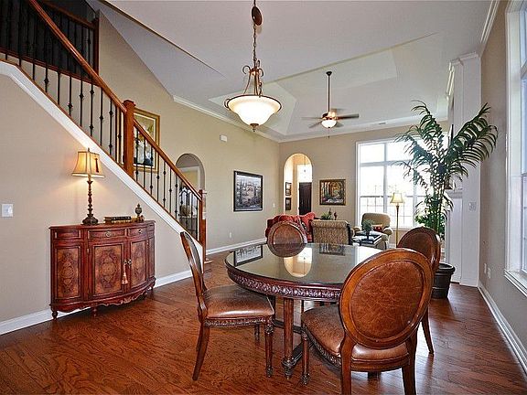 5th image of 6683 Beekman Pl Suite C