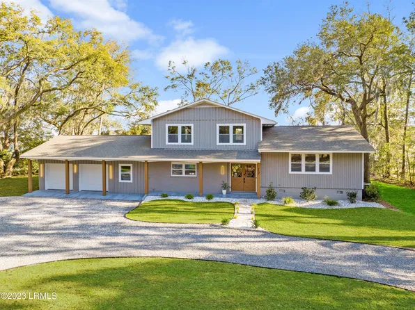 17 Rock Springs Dr, Beaufort, SC 29907