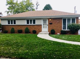 9013 S 48th Ct, Oak Lawn, IL 60453