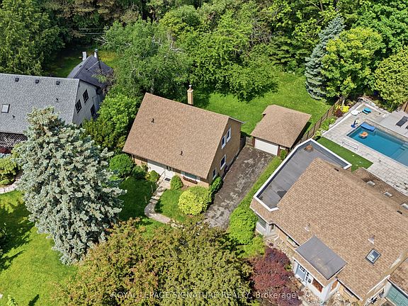 3rd image of 34 Addison Cres