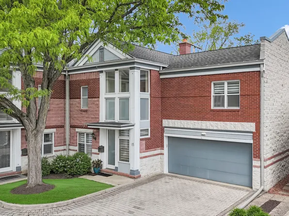 15 Manchester Ln, Elmhurst, IL 60126