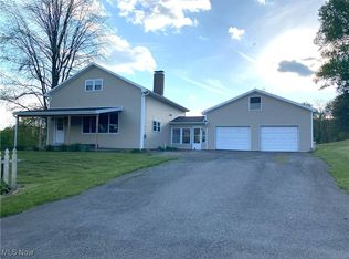 5725 Carbon Hill Rd, East Palestine, OH 44413