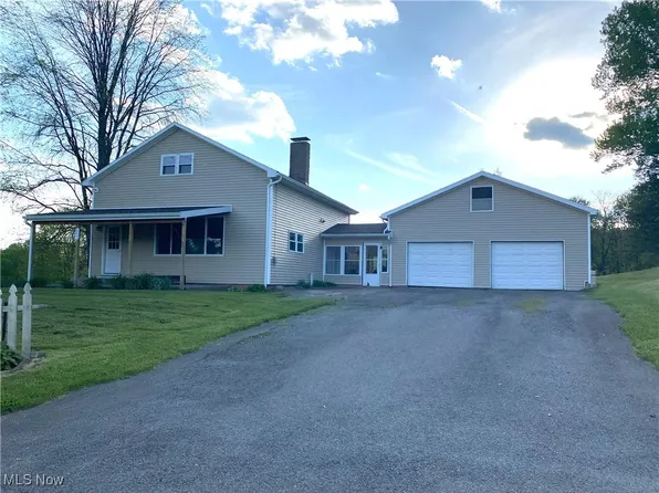 5725 Carbon Hill Rd, East Palestine, OH 44413