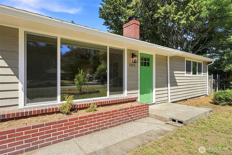 3rd image of 8417 121st Street SW