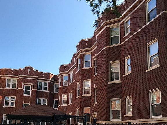 2nd image of 6415 N Greenview Ave APT Ow