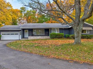 94 Sunrise Cres, Rochester, NY 14622