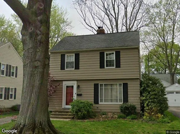 2420 17th St, Cuyahoga Falls, OH 44223