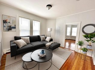 110 Everett St #3, Boston, MA 02128