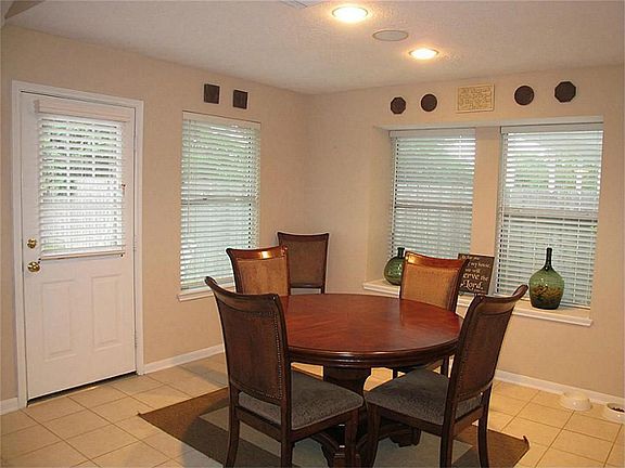 5th image of 16131 Aberdeen Forest Dr