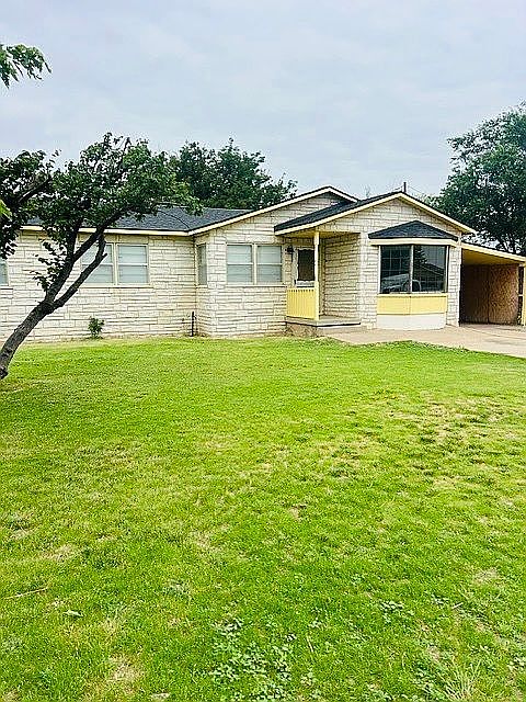 1st image of 1002 Triangle Dr