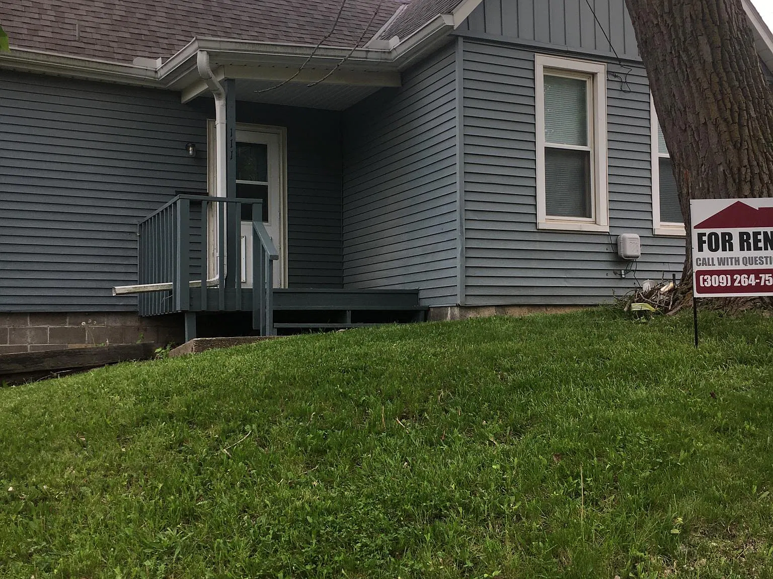 2 bed, 900 sqft, $900 — Photo 1