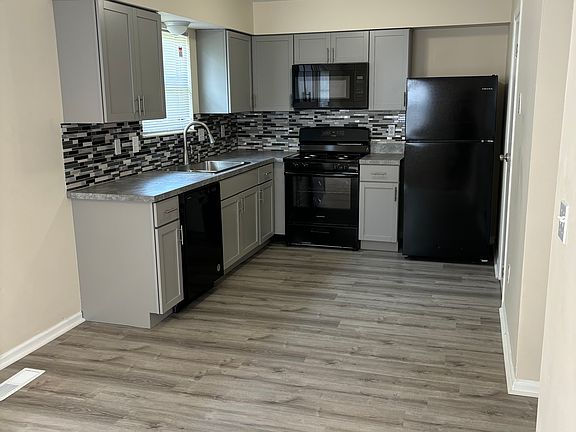 4th image of 7910 Mill Creek Cir
