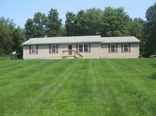 17925 Buck Hill Rd NE, Frazeysburg, OH 43822